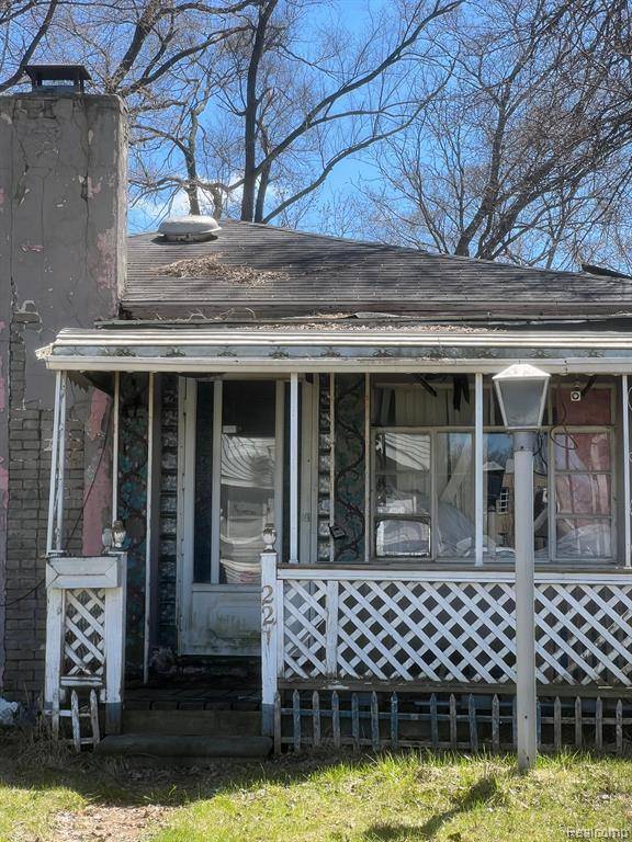 Flint, MI 48503,221 W BELVIDERE Avenue