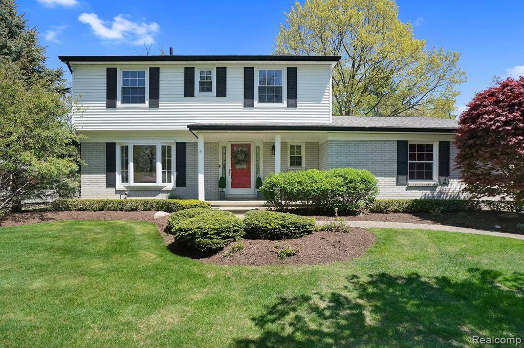 South Lyon, MI 48178,430 CHESTER Court