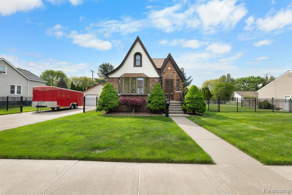 Mt. Clemens, MI 48043,1470 WELLESLEY Drive