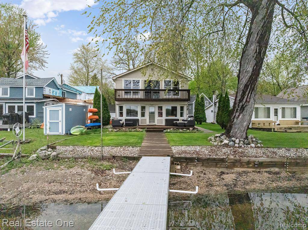 Hamburg Twp, MI 48169,4825 DOWNING Drive