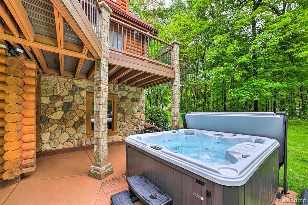 Leoni Twp, MI 49201,4380 DONNELY Road