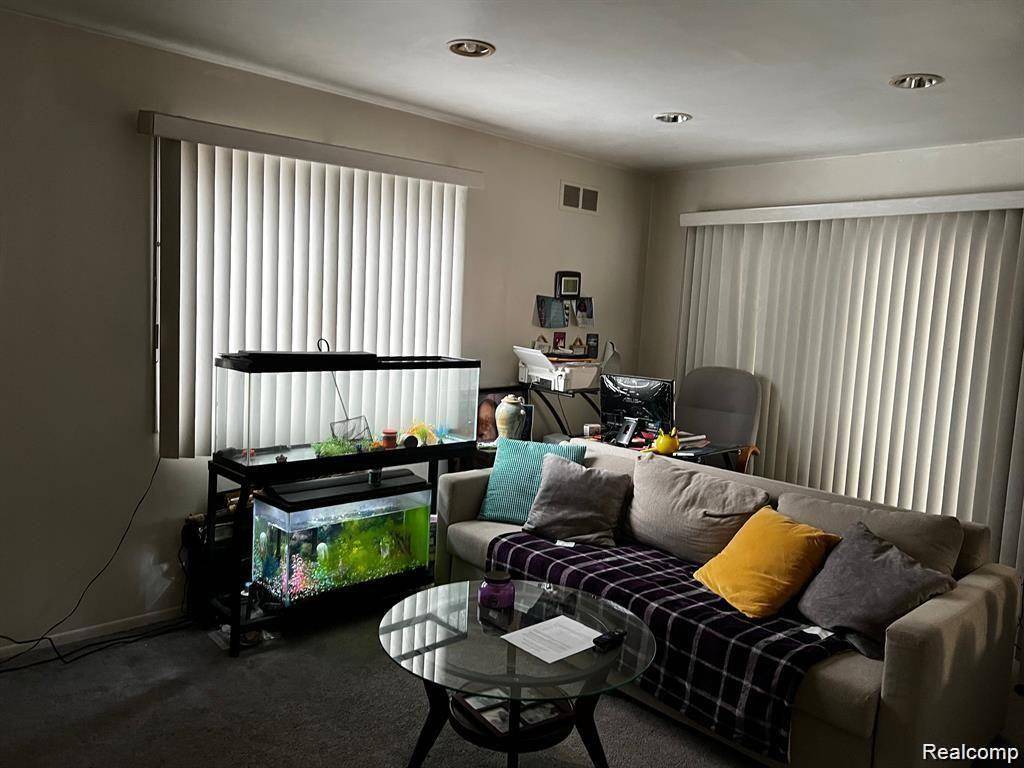 Southfield, MI 48076,29512 BRENTWOOD Street
