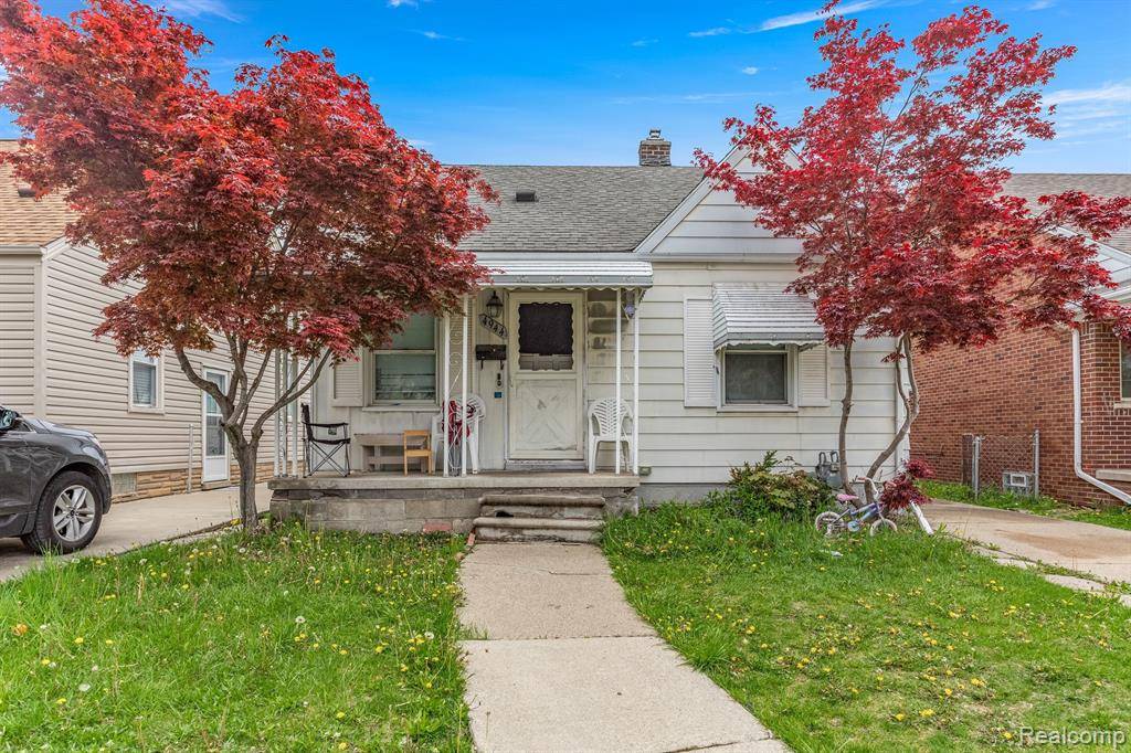 Dearborn, MI 48126,4944 HELEN Street