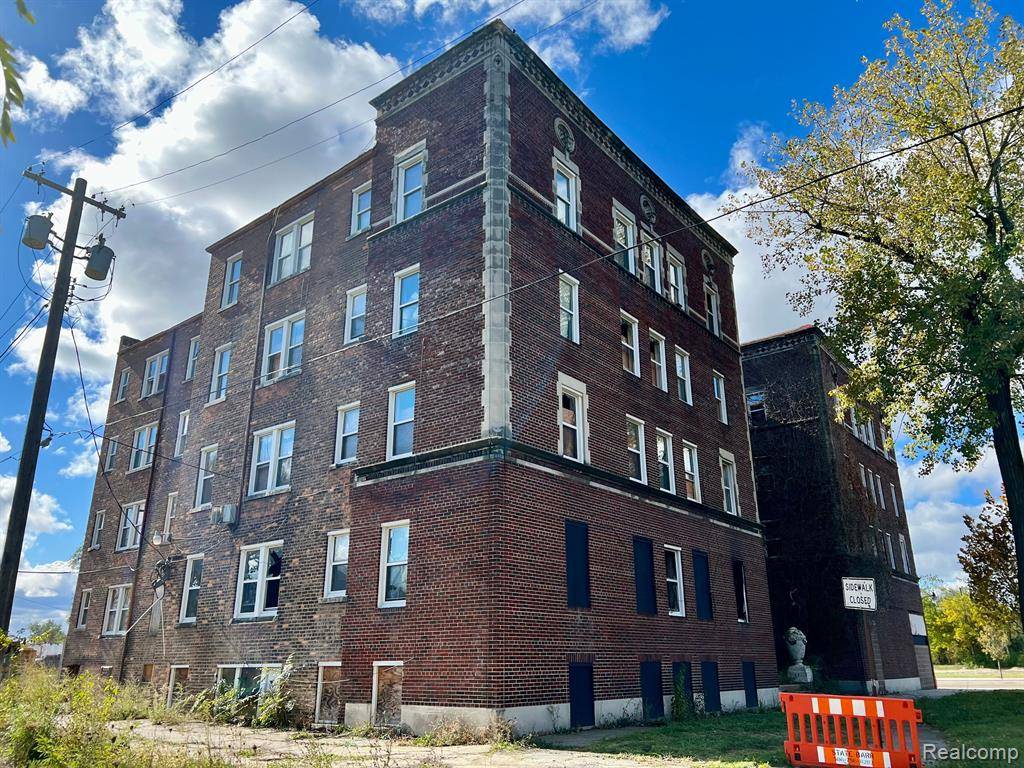 Detroit, MI 48206,12170 DEXTER Avenue