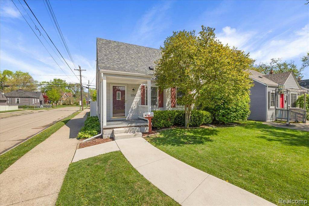 Berkley, MI 48072,1258 WEST Boulevard