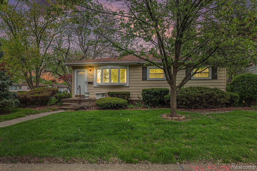 Warren, MI 48089,24380 Berry Avenue
