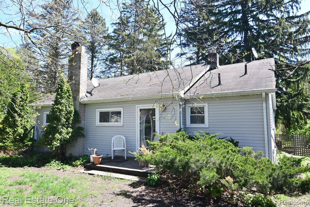White Lake Twp, MI 48386,1209 APPLEWOOD Drive
