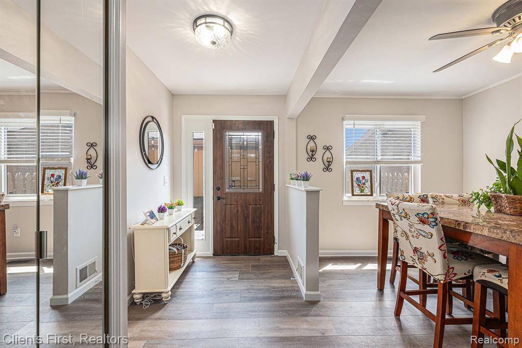 West Bloomfield Twp, MI 48322,6202 ANDREA Lane