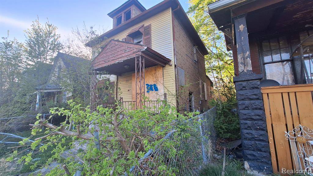 Highland Park, MI 48203,352 HIGHLAND Street