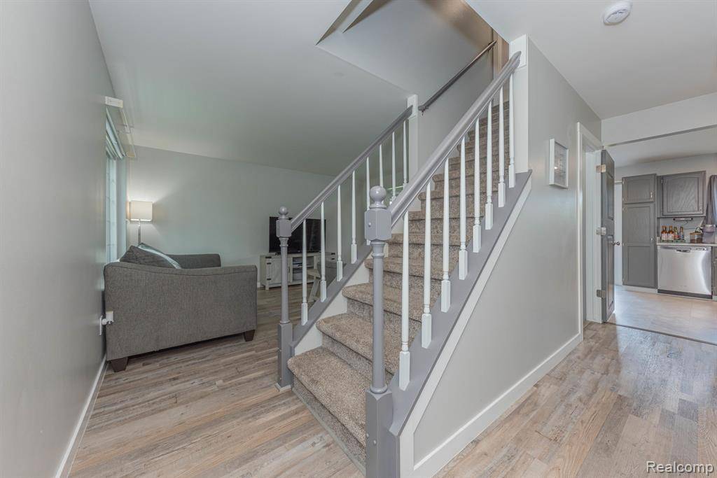 Northfield Twp, MI 48189,364 N POINTE Drive
