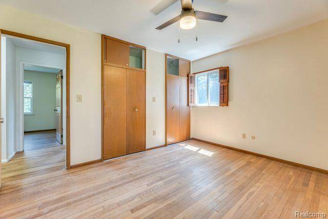 Port Huron Twp, MI 48060,2527 OAKWOOD Drive
