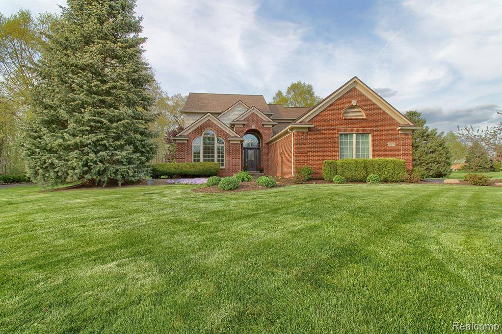 Lyon Twp, MI 48178,21979 N LYON Trail