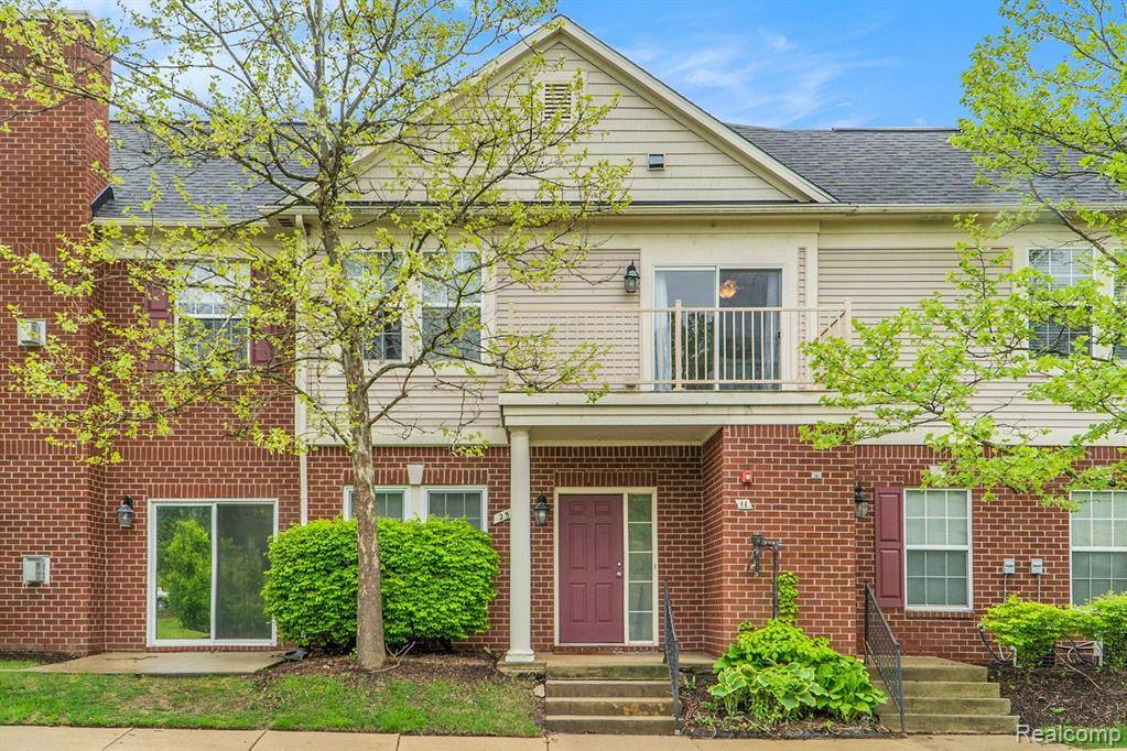 Canton Twp, MI 48188,252 CHERRY STONE Drive