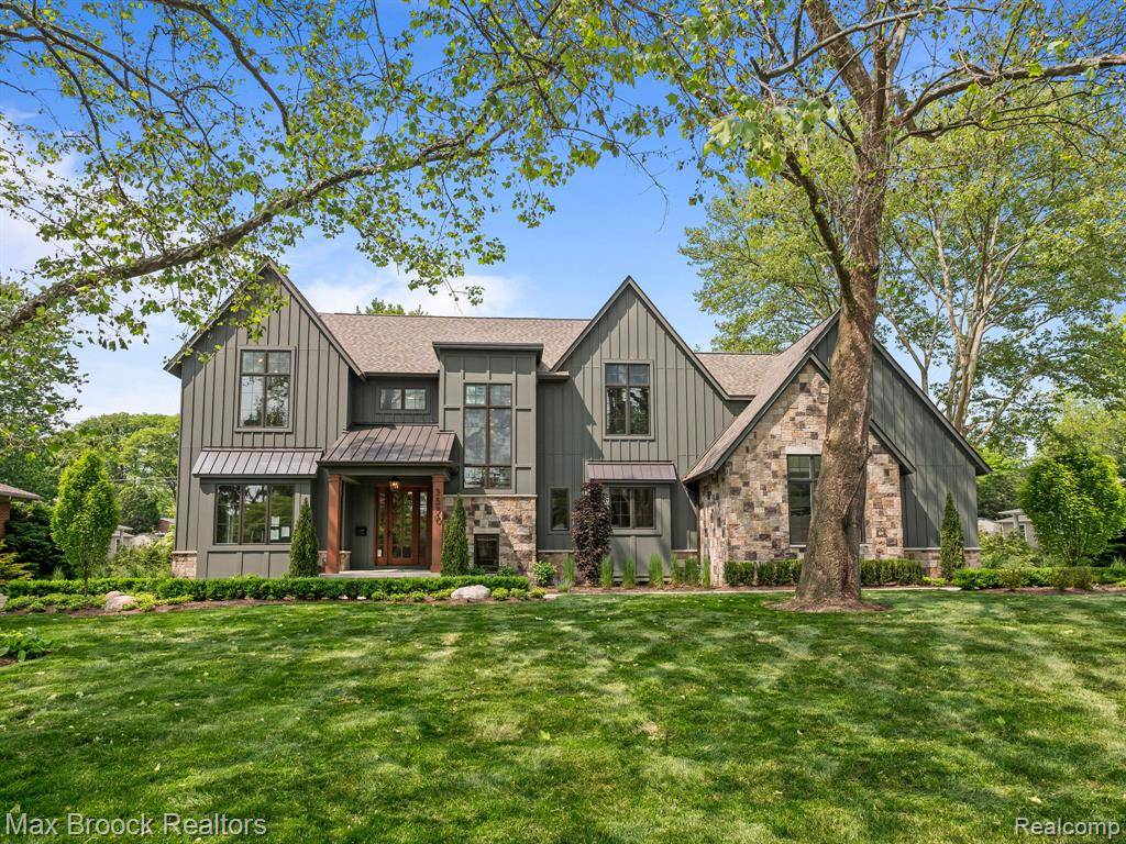 Bloomfield Twp, MI 48301,3570 BERKSHIRE Drive