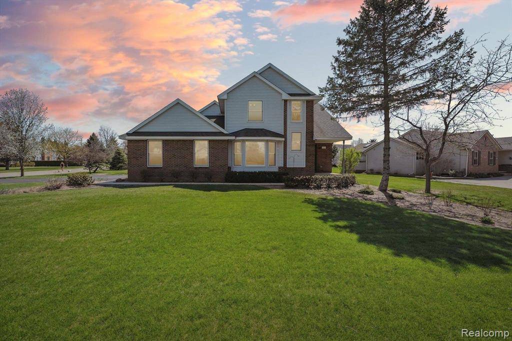 Green Oak Twp, MI 48178,13732 MONARCH Drive