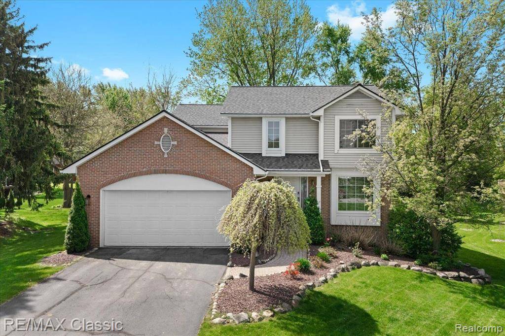 Commerce Twp, MI 48382,3645 SANDBAR Drive