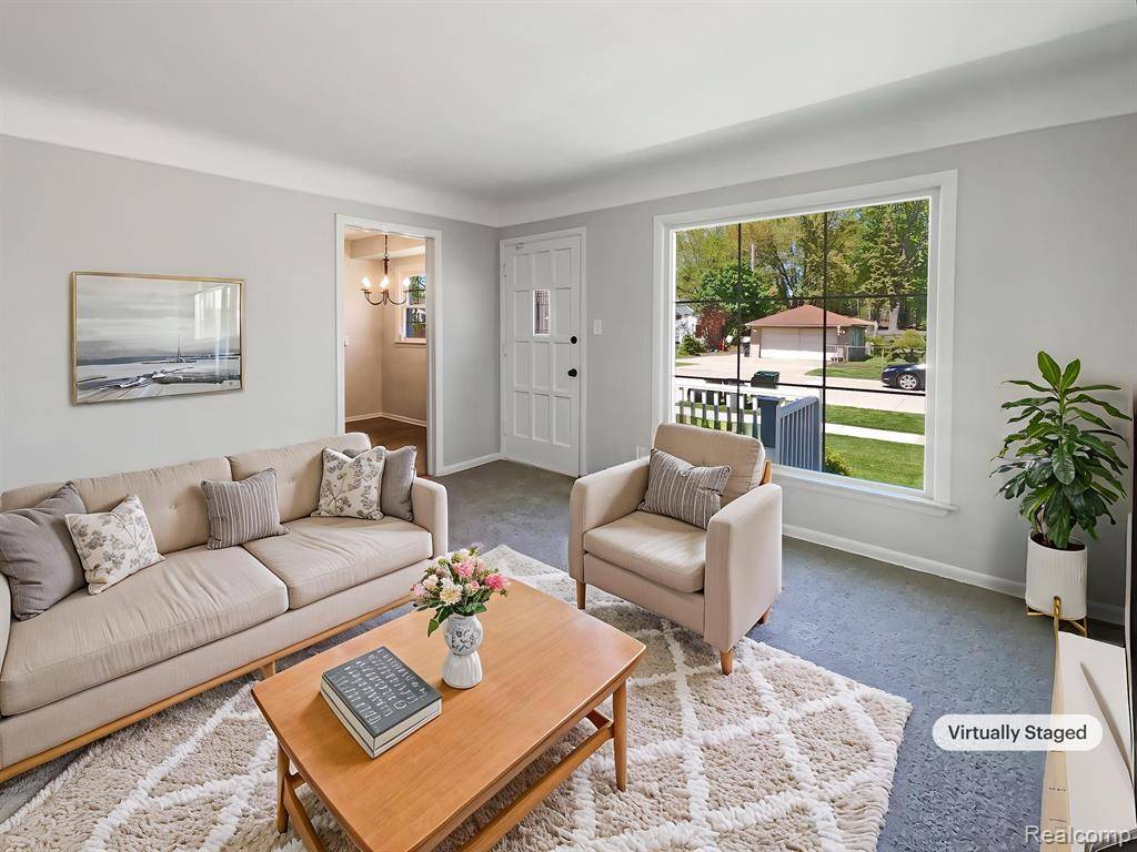 Clawson, MI 48017,419 LEROY Avenue