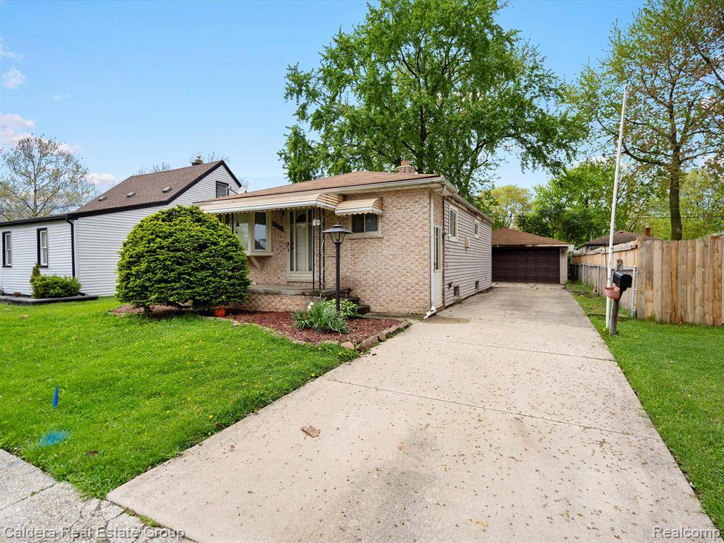 Lincoln Park, MI 48146,2122 GREGORY Avenue