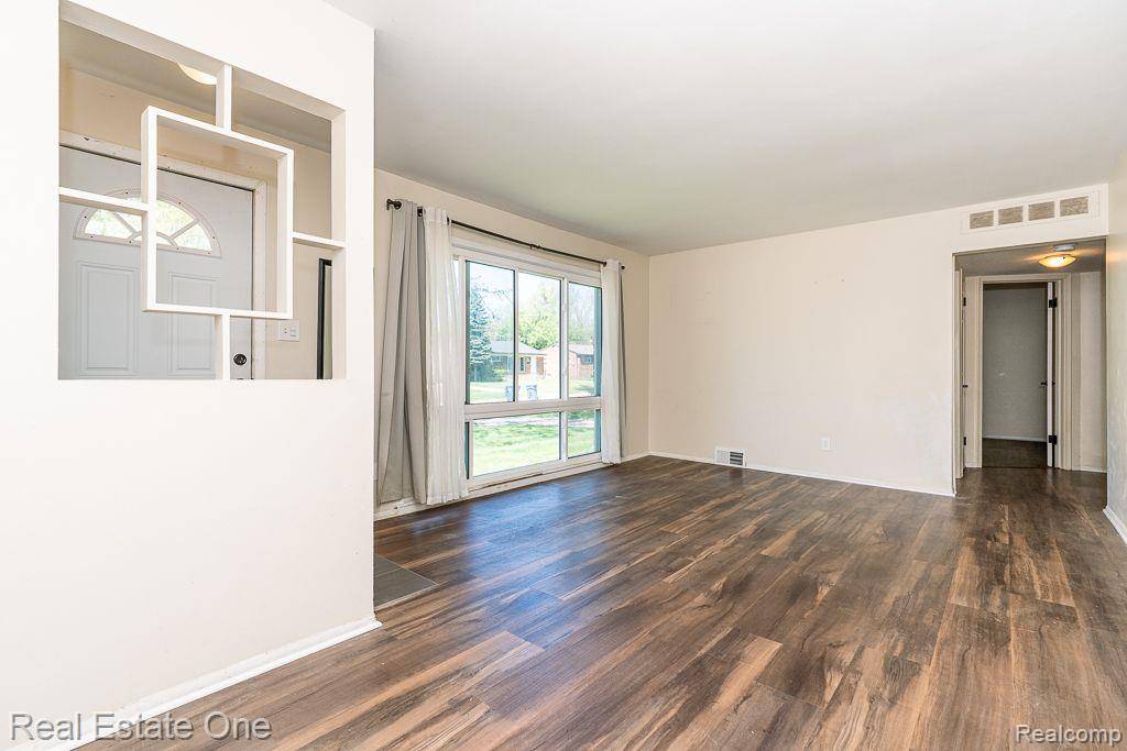 Warren, MI 48091,22246 Logue Avenue