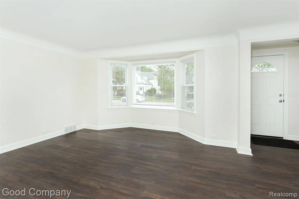 Mt. Clemens, MI 48043,225 EUCLID Street