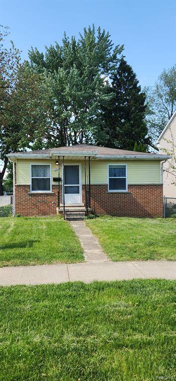 Clawson, MI 48017,358 Massoit Street
