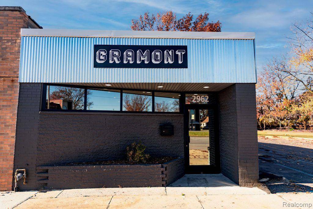 Lincoln Park, MI 48146,2962 FORT Street