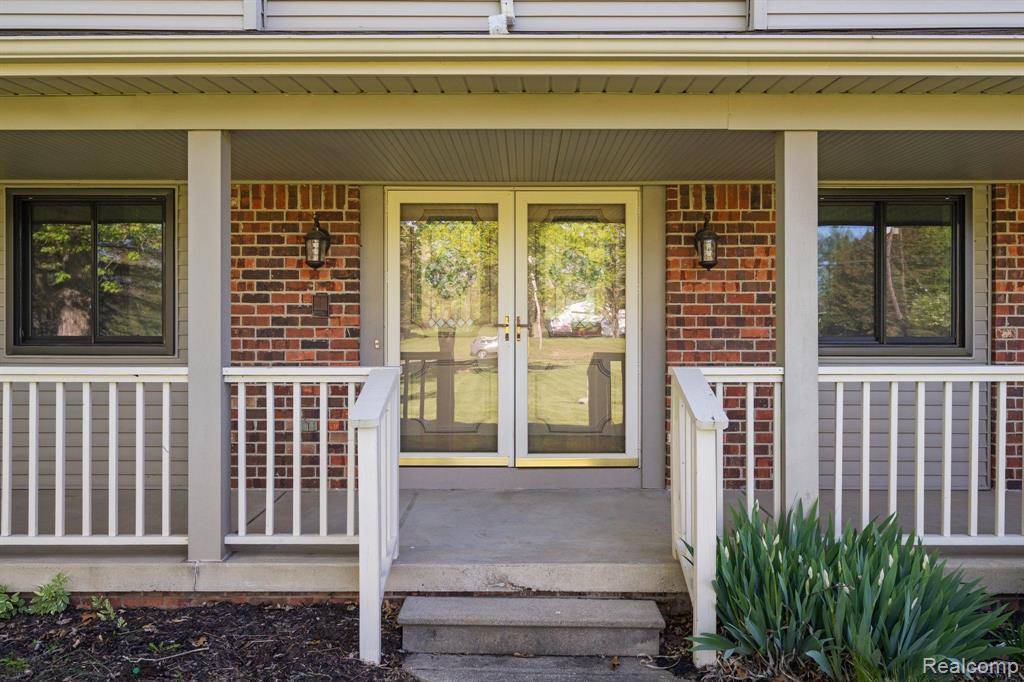 Holly Twp, MI 48430,14160 IROQUOIS WOODS Drive