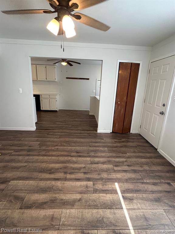 Redford Twp, MI 48239,15840 WAKENDEN