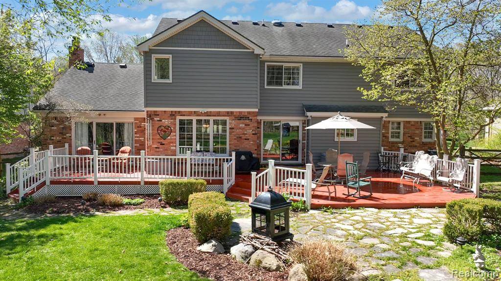 Rochester Hills, MI 48309,1382 SPRINGWOOD Lane