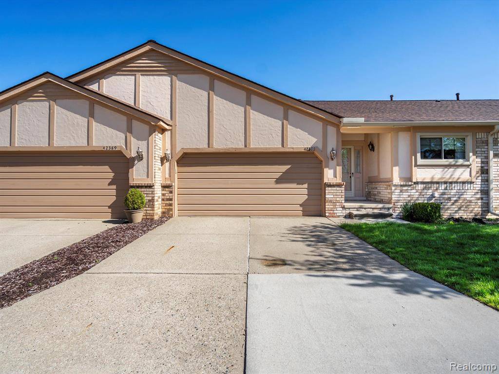 Clinton Twp, MI 48038,42393 WILLOW TREE Lane W