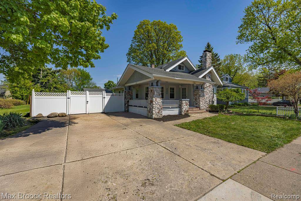 Royal Oak, MI 48073,3506 N MAIN Street