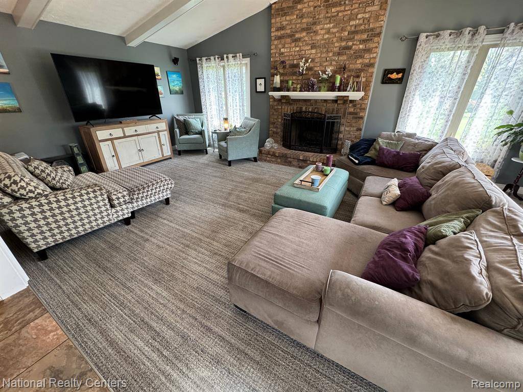 Novi, MI 48375,41315 CARRIAGE HILL Drive
