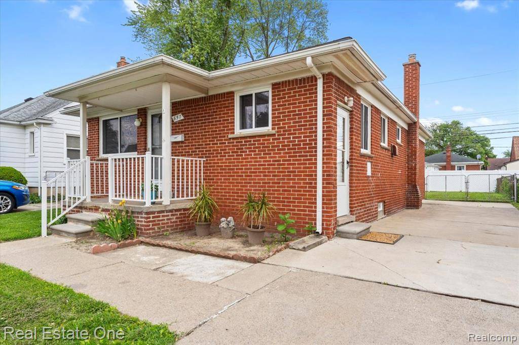 Lincoln Park, MI 48146,657 HIGHLAND AVENUE Avenue