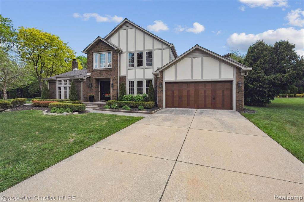 Livonia, MI 48152,17305 LAUREL Drive