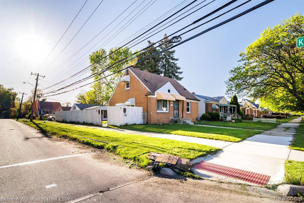 Detroit, MI 48228,6001 WARWICK Street