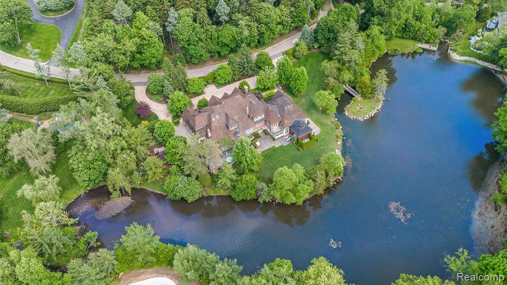 Bloomfield Hills, MI 48304,1055 Orchard Ridge Road