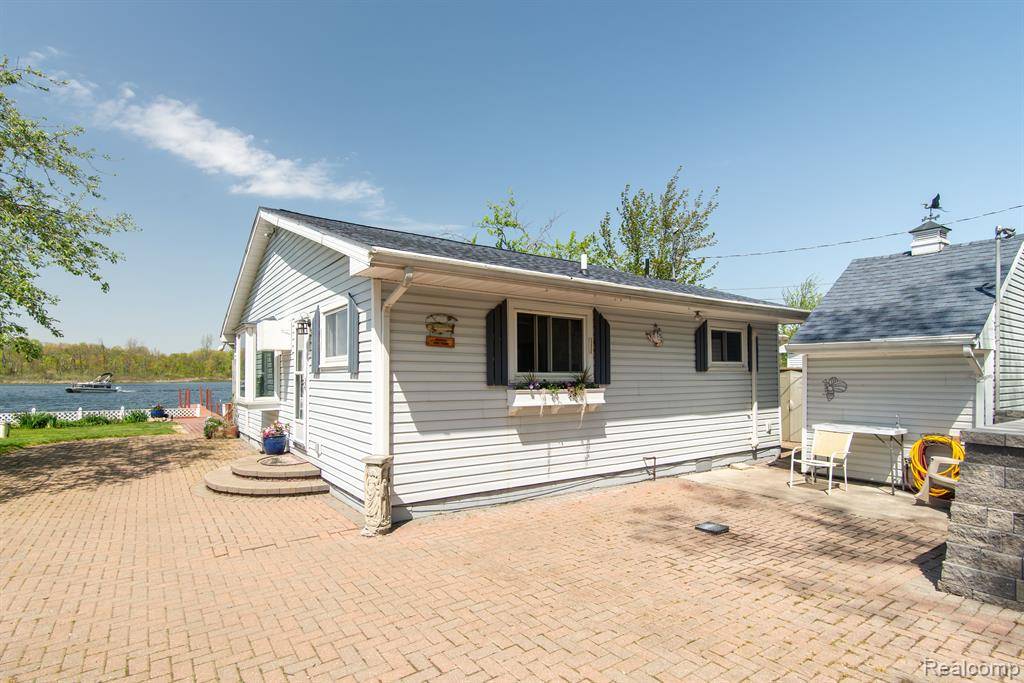 Reading Twp, MI 49274,5303 LAKE Road