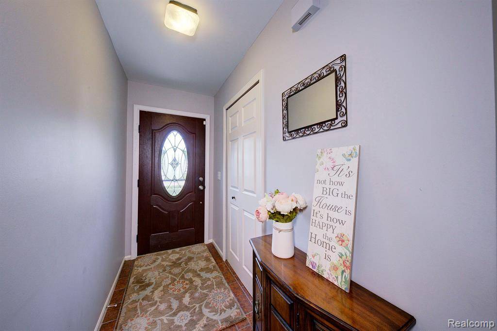 Canton Twp, MI 48188,42582 WOODBRIDGE Drive