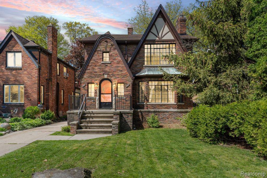Detroit, MI 48224,5253 GRAYTON Street