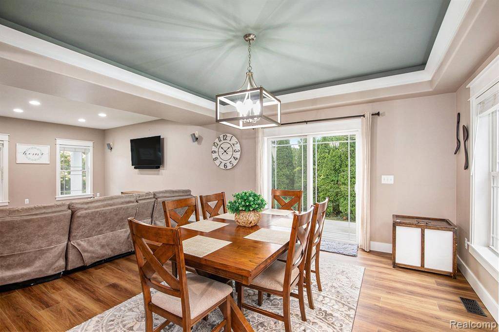 Rochester Hills, MI 48309,1806 GRACE Avenue