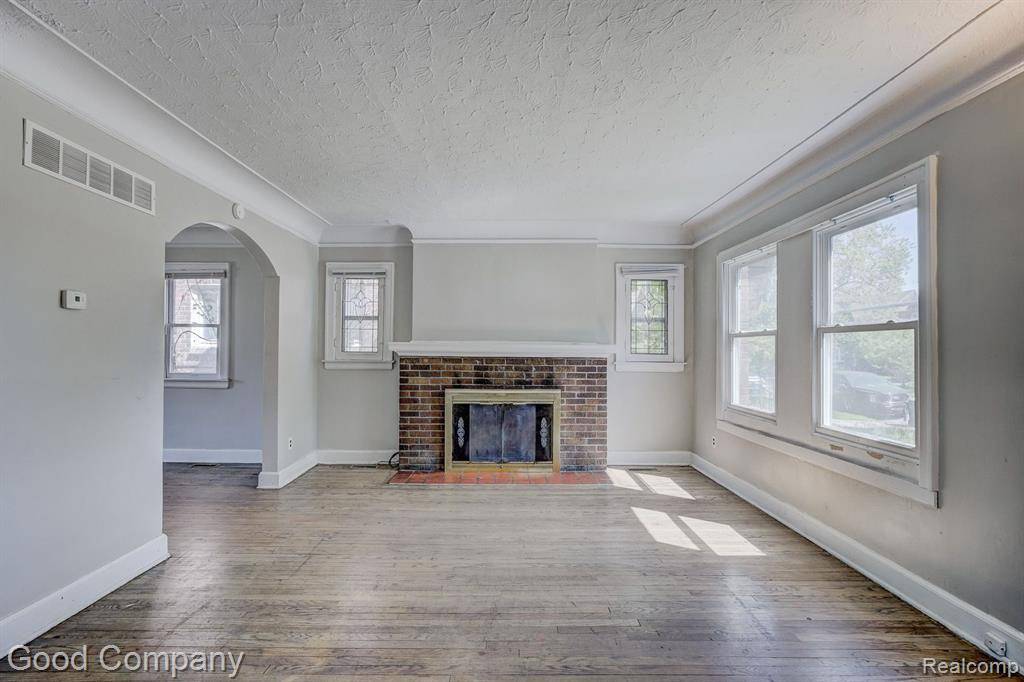 Detroit, MI 48221,18613 SANTA ROSA Drive