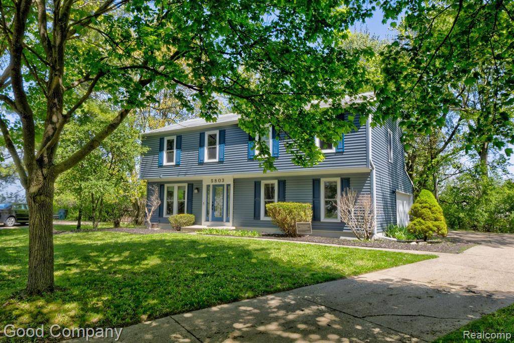 West Bloomfield Twp, MI 48322,5803 BEAUCHAMP