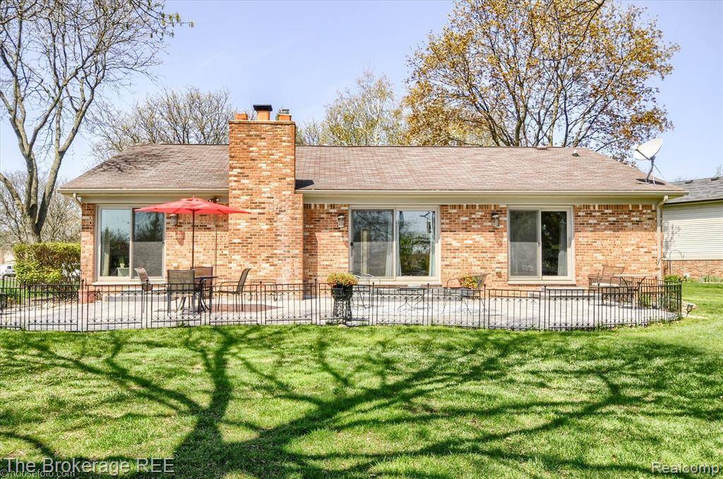 Livonia, MI 48154,37551 SUNNYDALE Street