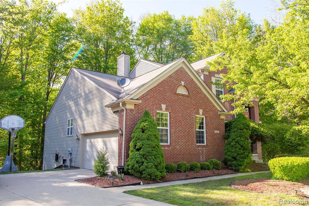 Ypsilanti Twp, MI 48197,6798 LOON HOLLOW Court