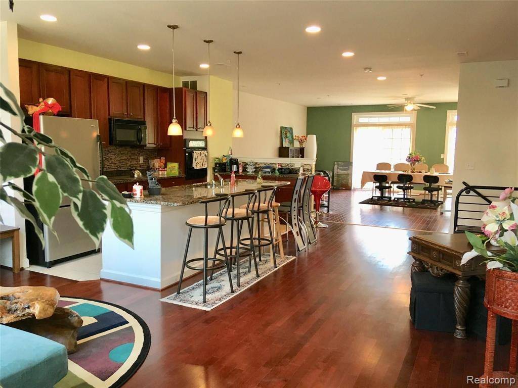 Birmingham, MI 48009,2015 Hazel Street