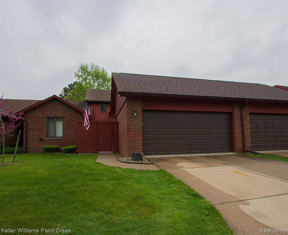 Clinton Twp, MI 48038,42200 LOCHMOOR Street