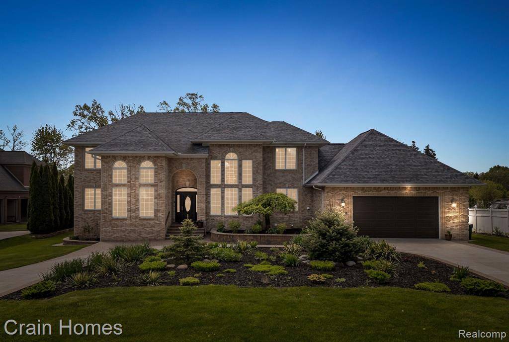 Troy, MI 48085,1334 LARAYNE Drive