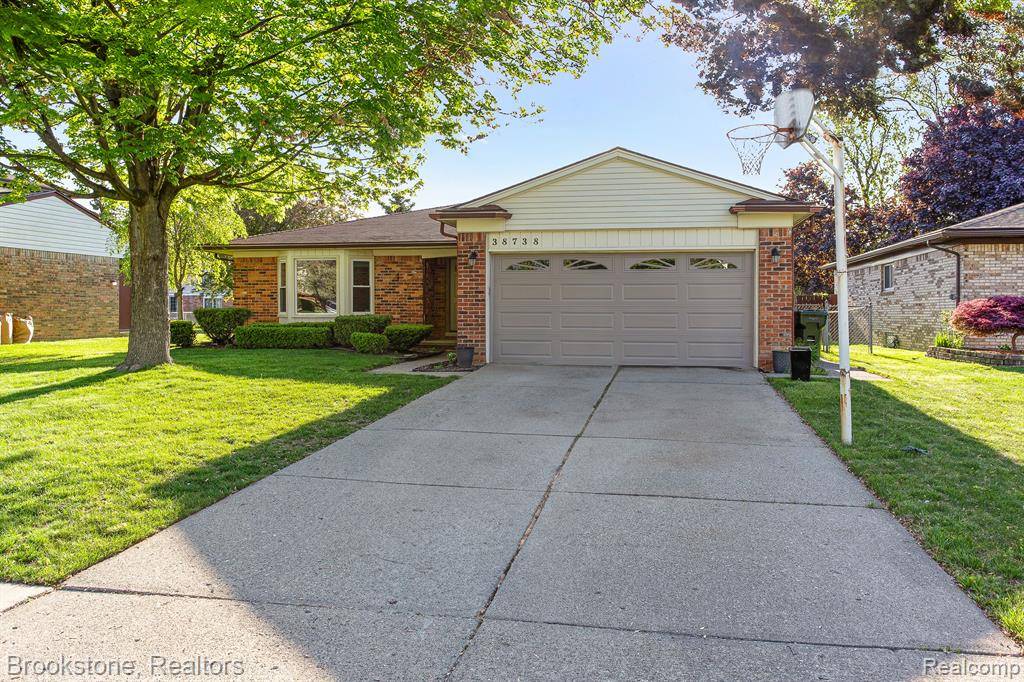 Sterling Heights, MI 48310,38738 BRONSON Drive