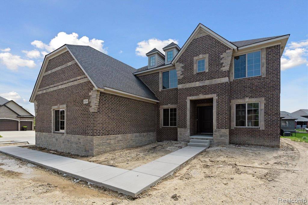 Macomb Twp, MI 48042,19266 THOMPSON Drive