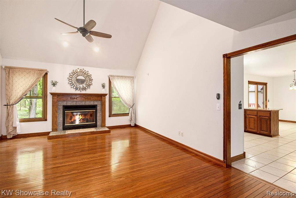 Brighton Twp, MI 48114,10281 GREENBRIER